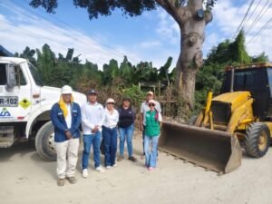 𝗝𝗼𝗿𝗻𝗮𝗱𝗮 𝗮𝗿𝘁𝗶𝗰𝘂𝗹𝗮𝗱𝗮 𝗹𝗼𝗴𝗿𝗮 𝗿𝗲𝘁𝗶𝗿𝗮𝗿 𝟱 𝘁𝗼𝗻𝗲𝗹𝗮𝗱𝗮𝘀 𝗱𝗲 𝗿𝗲𝘀𝗶𝗱𝘂𝗼𝘀 𝗲𝗻 𝗹𝗮 𝗳𝗿𝗮𝗻𝗷𝗮 𝗳𝗲́𝗿𝗿𝗲𝗮 𝗱𝗲 𝗭𝗼𝗻𝗮 𝗕𝗮𝗻𝗮𝗻𝗲𝗿𝗮